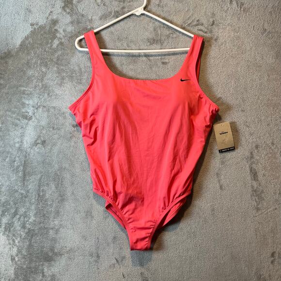 Nike Women's Essential U-Back One-Piece Swimsuit Size XXL New - Picture 1 of 7